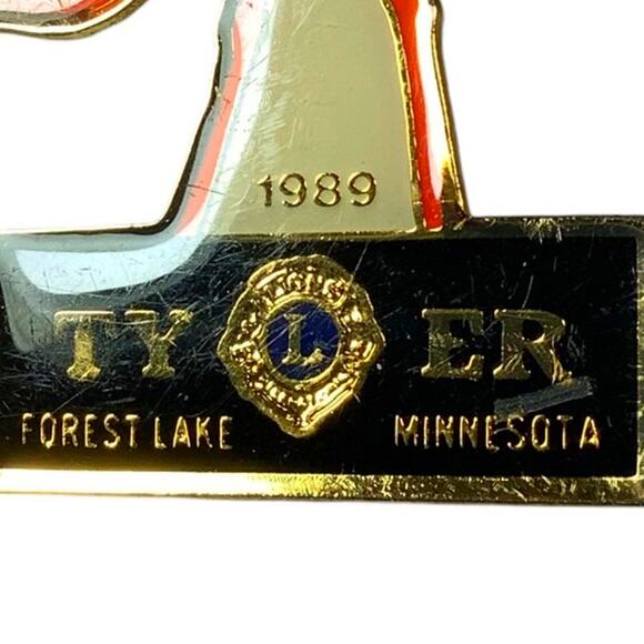 Vintage 1989 Lions Club International Flamingo Pin, Tyler Forest Lake MN - Picture 3 of 4